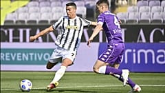 Cristiano Ronaldo et Nikola Milenković, lors de la rencontre de Serie A entre la Juventus et la Fiorentina, le 25 avril 2021 à Florence