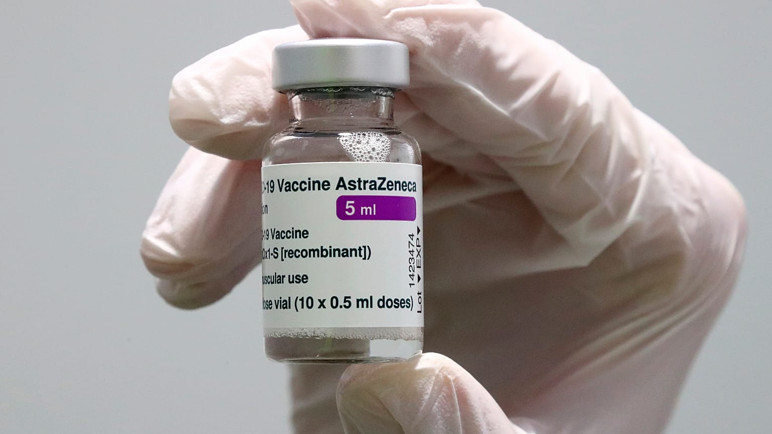 AstraZeneca ve Oxford Üniversitesi'nin geliştirdiği Covid-19 aşısı
