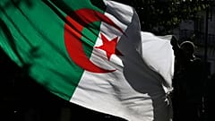 العلم الوطني الجزائري