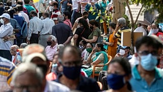 India, manca l'ossigeno: si muore in strada di Covid