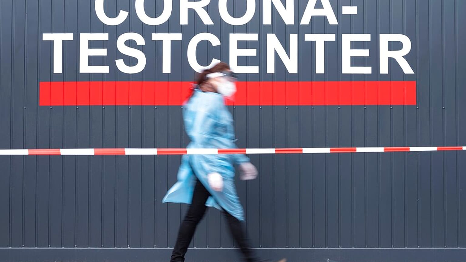 Coronavirus: Testzentrum in Deutschland
