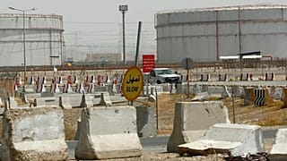 عکس تزئینی از پالایشگاه نفت در عربستان سعودی