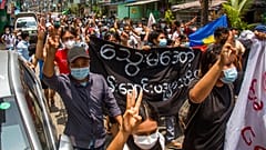 A Rangoun, des manifestants défilent à nouveau contre le coup d'Etat