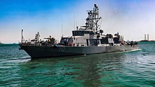 ABD Donanması'na ait USS Firebolt gemisi. 