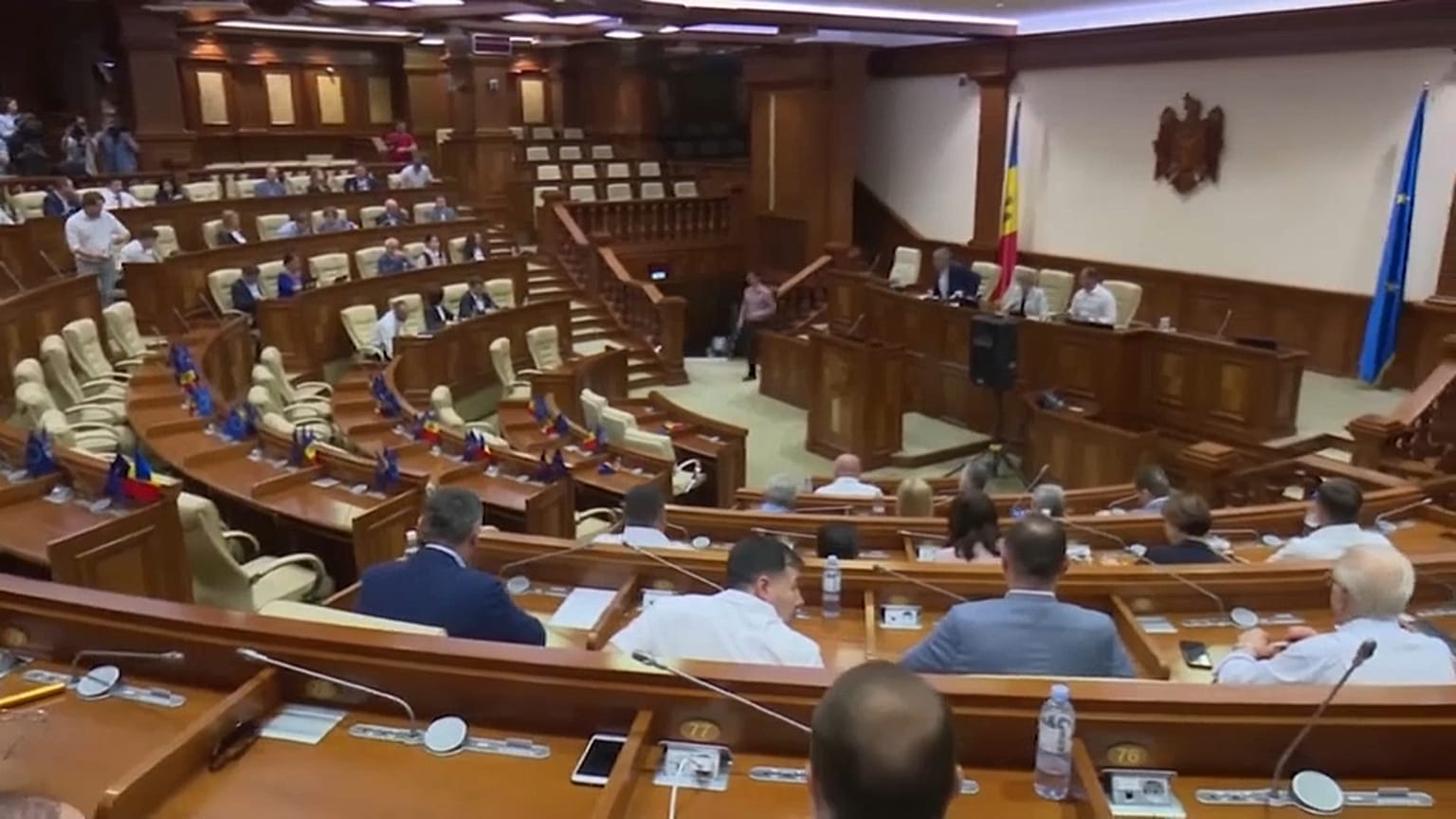 Moldova: la presidente scioglie il parlamento