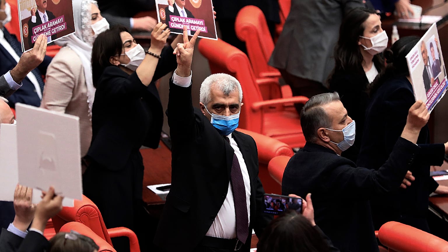 HDP'li Ömer Faruk Gergerlioğlu