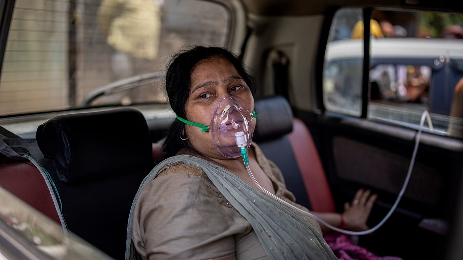 Covid-19 : en Inde, le marché noir de l'oxygène se développe