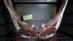 Einzigartiger Geschmack - 120 Tage gereiftes Dry-Aged-Fleisch