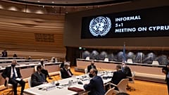 Στιγμιότυπο από την άτυπη πενταμερή για το Κυπριακό