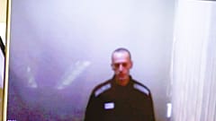 Captura de la video llamada con Alexei Navalni durante el juicio.