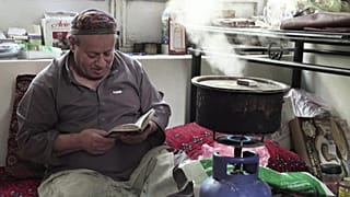 آخر يهودي في أفغانستان يسعى لمغادرة بلاده إلى إسرائيل خوفا من عودة طالبان إلى الحكم