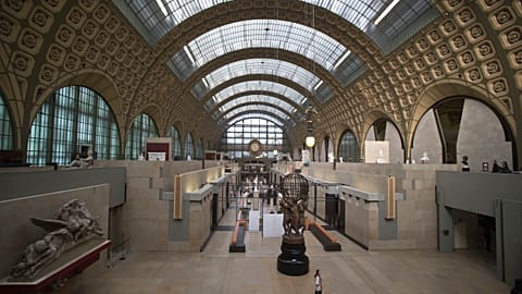 Deprived of an audience, Paris orchestra plays to the statues of the Musée d'Orsay