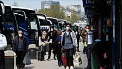 Türkiye'de son haftalarda Covid-19 vaka ve can kayıpları artınca 17 günlük taman kapanma ilan edildi.
