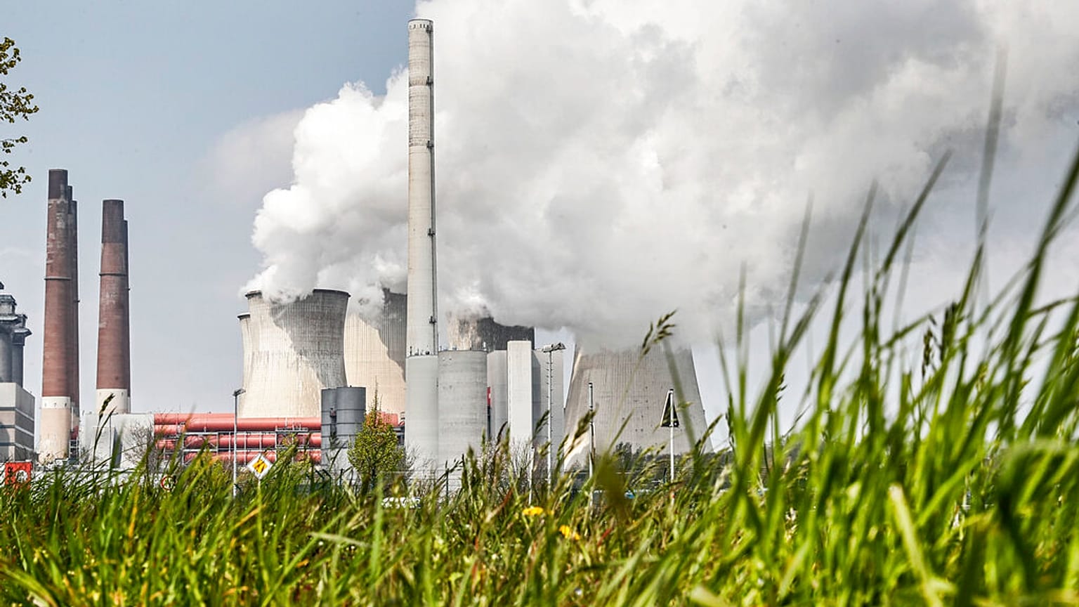 RWE-Kohle-Kraftwerk in Naurath