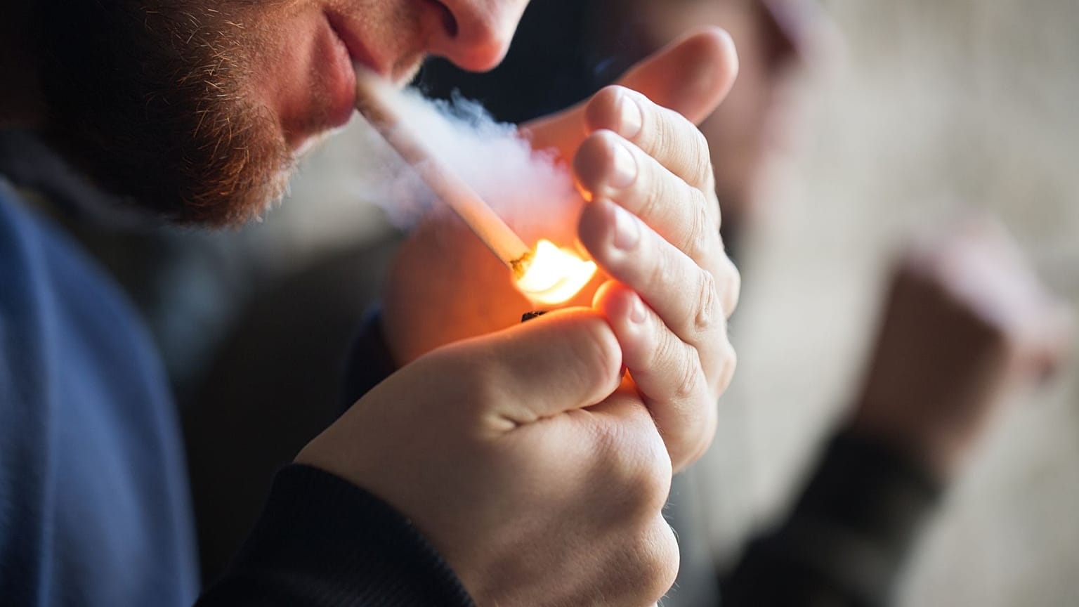 Should European governments ban cigarettes to save the climate?