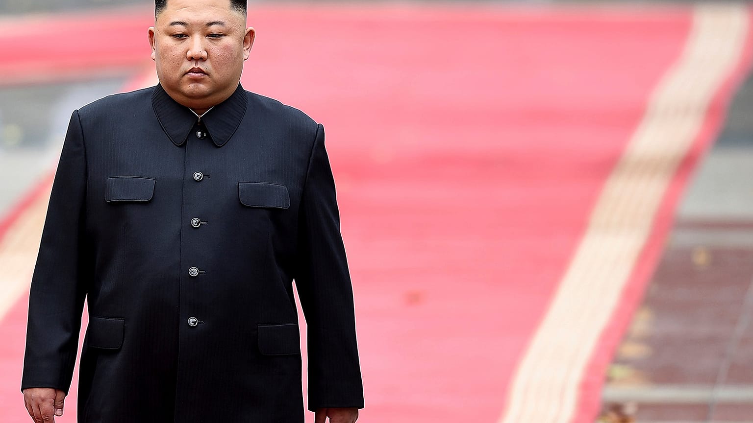 La foule en liesse à la vue de Kim Jong-Un 