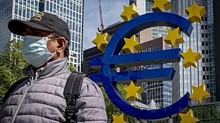 Zona euro entrou tecnicamente em recessão