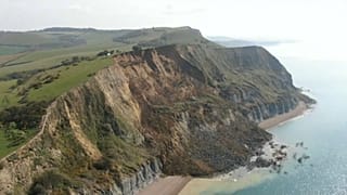 Erdrutsch an der britischen Küste