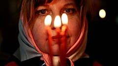Orthodoxe Feuerzeremonie wieder mit Gläubigen