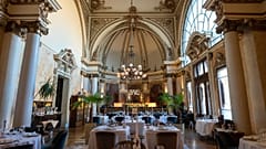 The stunning interior of Salon 1905