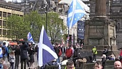 Unabhängigkeitsbefürworter und -gegner demonstrierten am Samstag in Glasgow