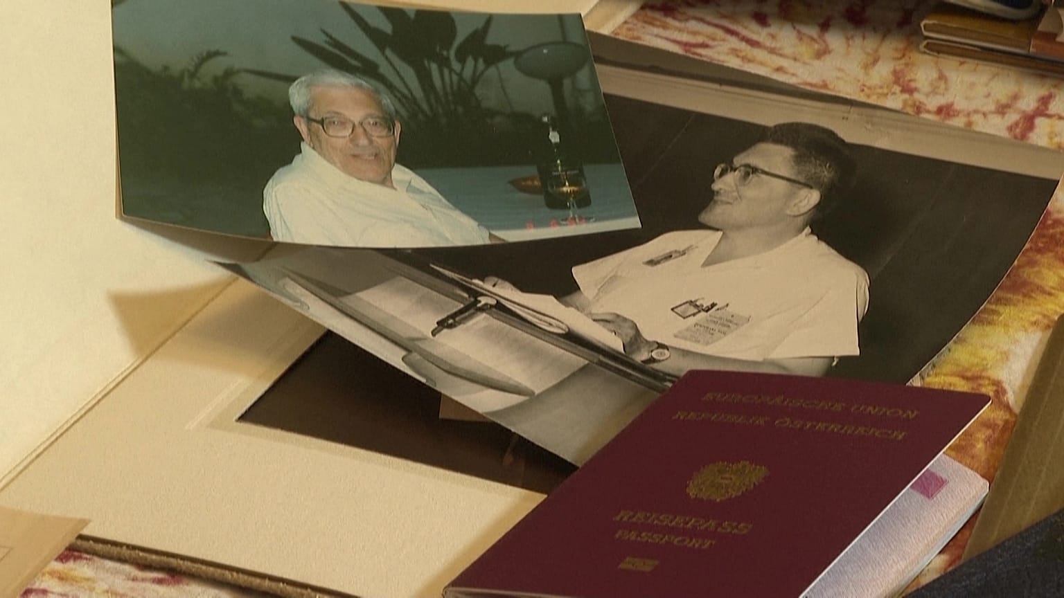 أحفاد الهاربين من مجازر النازية يعودون إلى ديارهم ويحصلون على جنسياتهم الأصلية