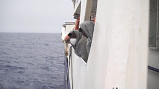 Menekültek partra szállását sürgeti a Sea-Watch 