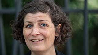 Milli Görüş cami projesine mali yardımı onaylayan Jeanne Barseghian'a aldığı tehditler nedeniyle koruma verildi.