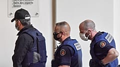 باريس: محاكمة سبعة أشخاص بتهمة السطو المسلّح على موكب أمير سعودي