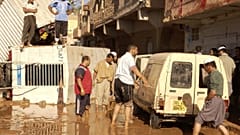 صورة من الارشيف- سيول الأمطار الغزيرة في الجزائر