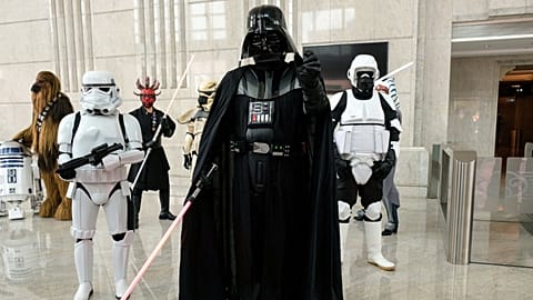 Star Wars fans gather at the top of the Taipei 101