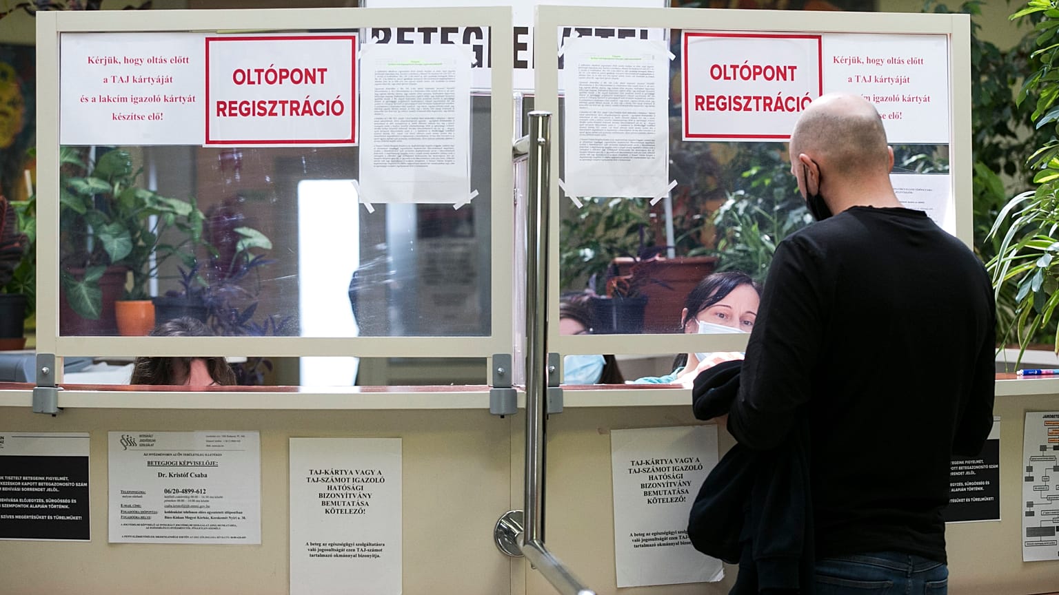 Eddig 4,7 millióan regisztráltak a koronavírus elleni védőoltásra