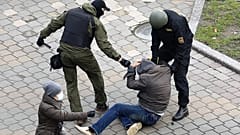 Strafanzeige gegen Folterknechte in Belarus