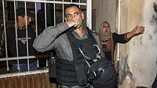 Los cantos por la permanencia palestina en Jerusalém Este, acallados por la policía israelí