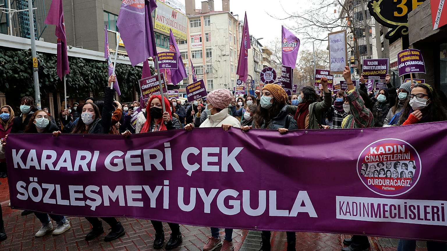 İstanbul Sözleşmesi'nden çekilme kararına tepkiler