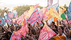 Fahnen beim 27. Sziget-Festival im August 2019
