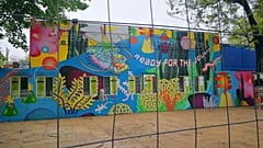 A Budapest Park elkordonozott bejárata
