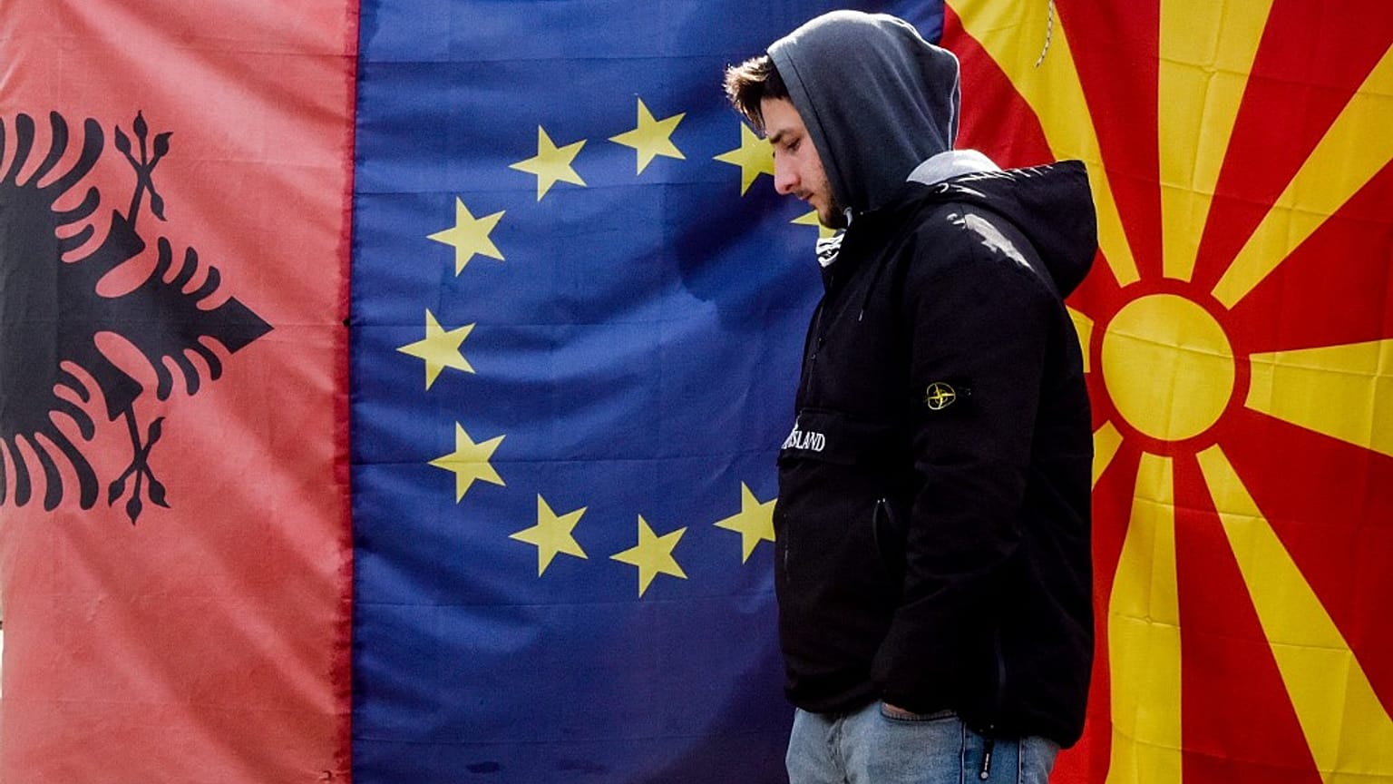 Un élargissement de l’UE en deux temps pour Tirana et Skopje