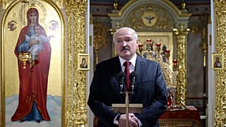 Президент Беларуси на пасхальном богослужении в Турове, 2 мая 2021 г.