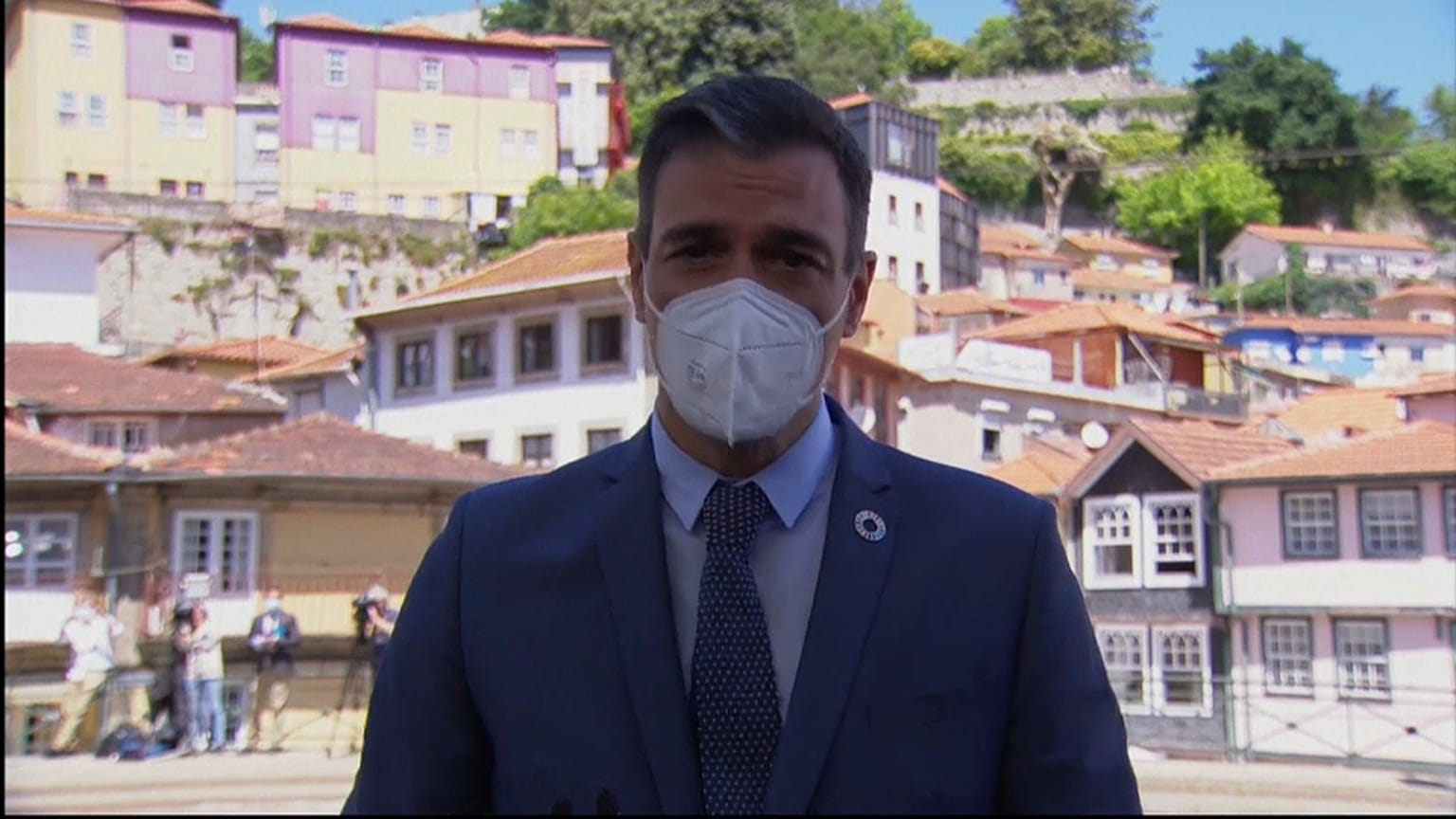 Pedro Sánchez propone ir más allá de la suspensión de patentes de vacunas.
