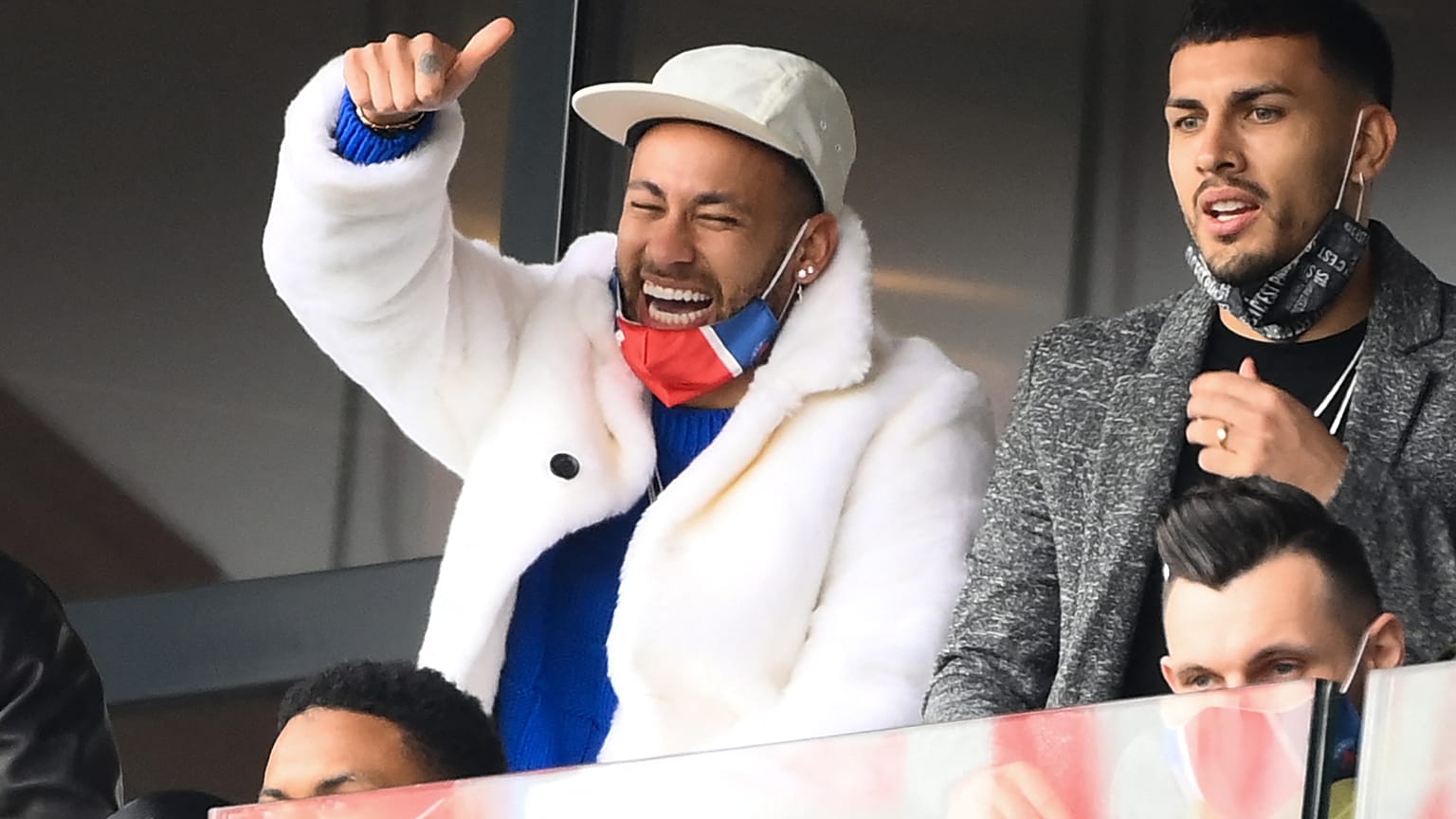 لاعب فريق باريس سان جيرمان البرازيلي نيمار. 18/04/2021
