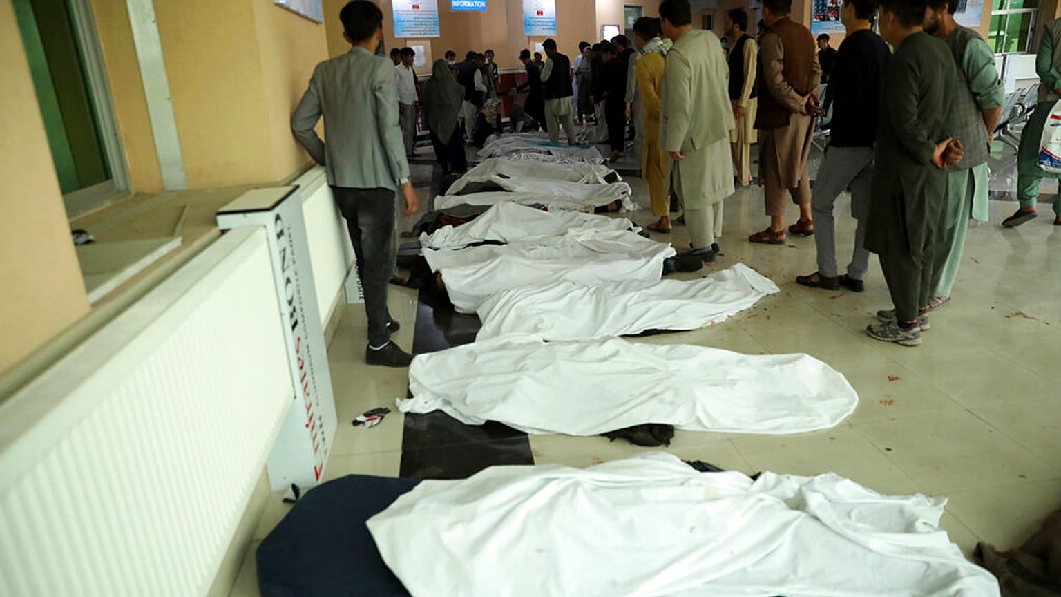 Schwere Explosion nahe einer Schule: Dutzende Tote in Kabul
