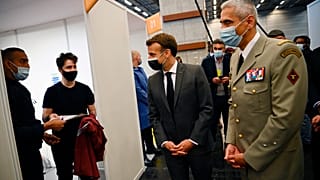 Франция ускоряет вакцинацию