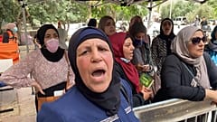شاهد: تجدد المواجهات في باحة المسجد الأقصى بعد اقتحام جديد للشرطة الإسرائيلية 