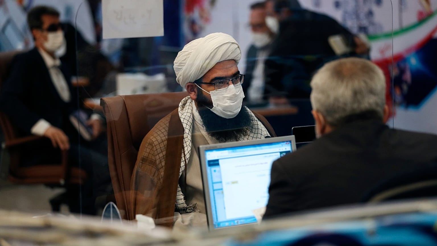 ثبت نام انتخابات ریاست جمهوری سیزدهم در ایران 