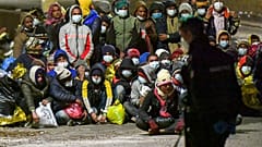 Lampedusa adasındaki göçmenler 