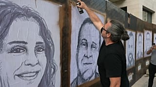 Портреты погибших в центре Бейрута