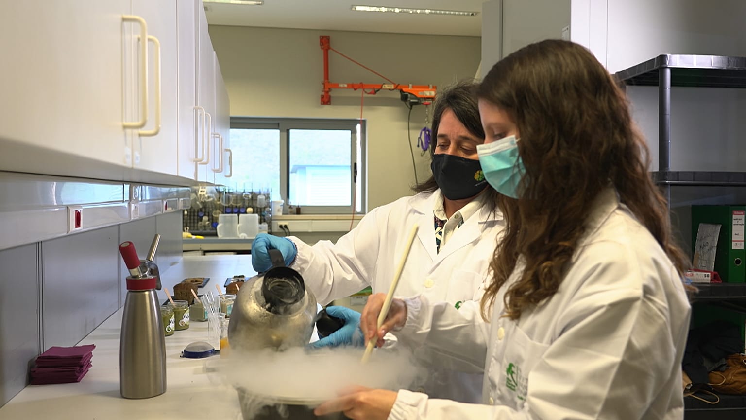 El trabajo para introducir las microalgas en la dieta del ser humano