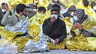 پناهجویانی که خود را به جزیره لامپدوزا رسانده‌اند