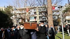 Covid-19'dan ölenlerin sayısı artıyor